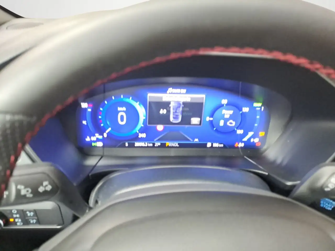 Ford Kuga 2.5 Duratec Hybrid ST-Line X — Vehicle gallery 10
