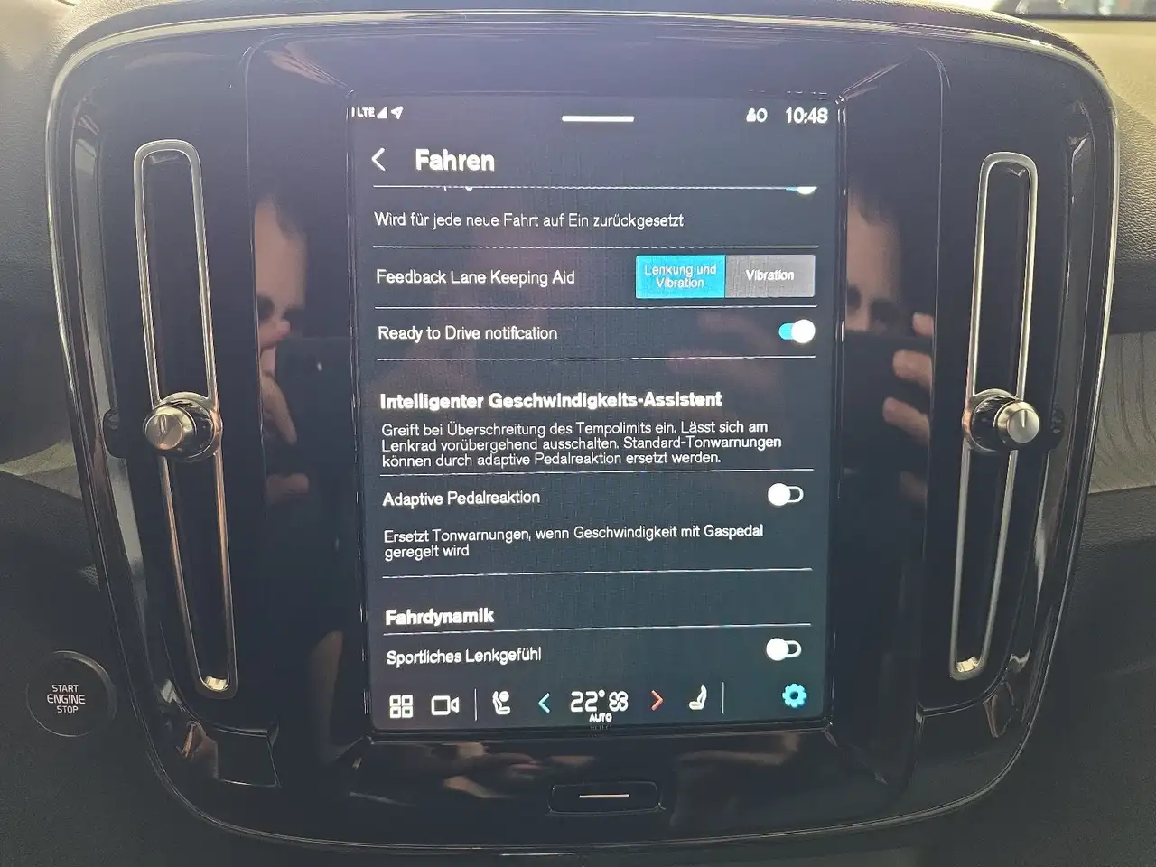 Volvo XC40 B4 Plus Dark ACC BLIS 360° Leder Pixel-LED — Galerie du véhicule 29