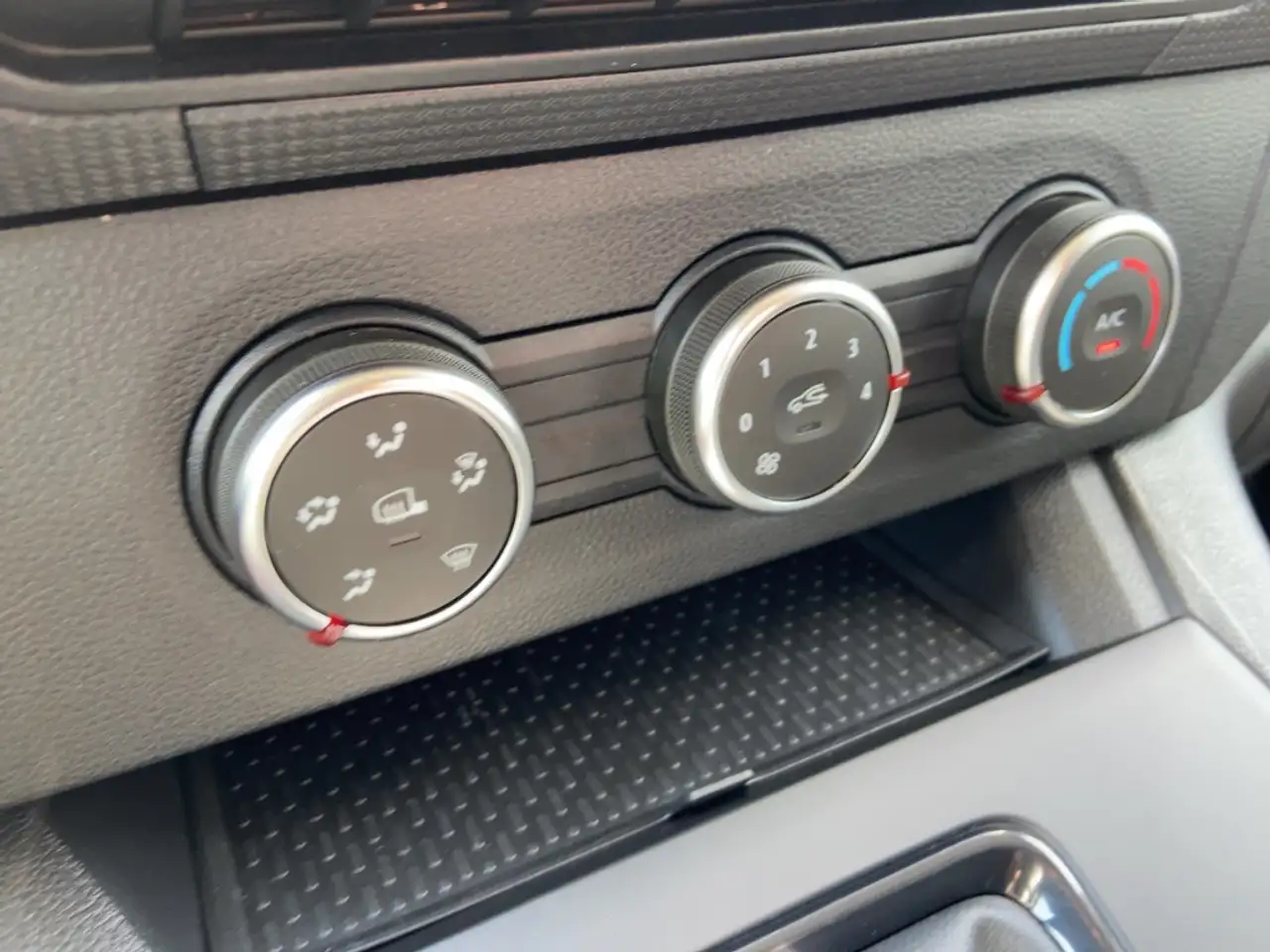 Nissan Townstar ACENTA Kasten L1 2,0t 130PS Klima/PDC/Carplay — Galerie du véhicule 15
