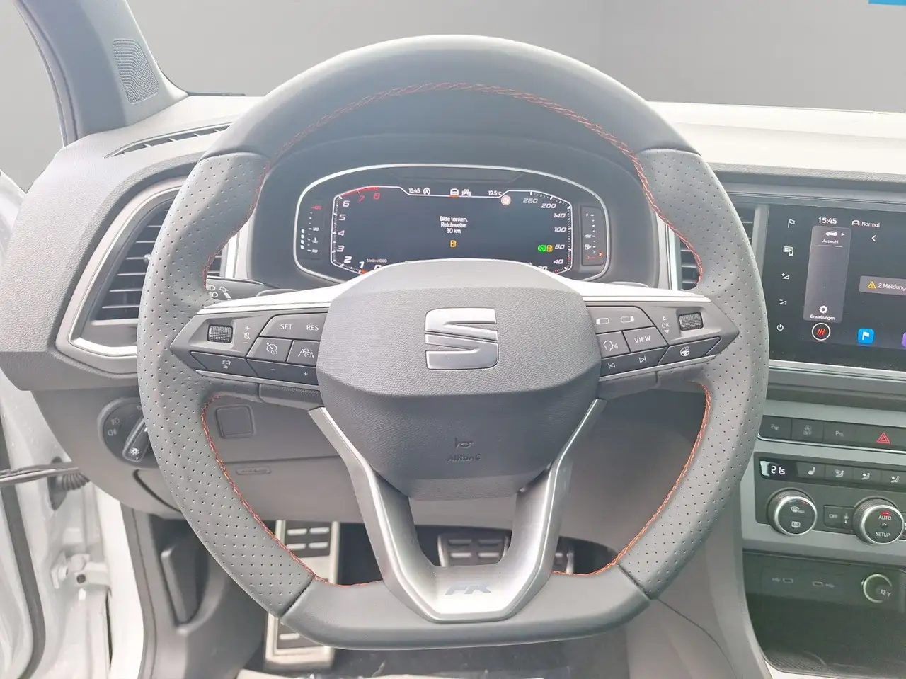 SEAT Ateca FR Black Edition 1.5 TSI DSG / Navi / 19" — Galería del vehículo 11
