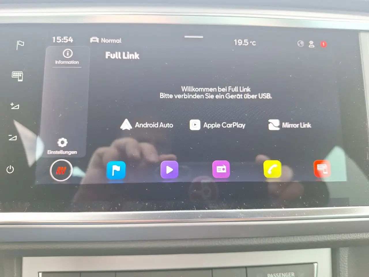 SEAT Ateca FR Black Edition 1.5 TSI DSG / Navi / 19" — Galería del vehículo 22