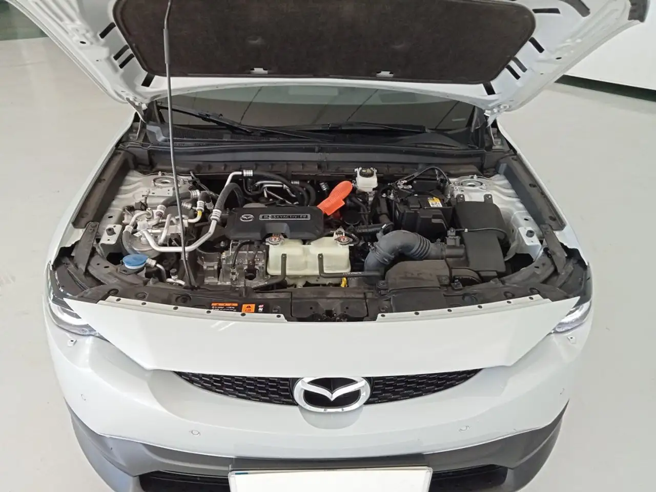 Mazda MX-30 e-SKYACTIV R-EV 125KW 170CV AT 2WD ADVENTAGE MODER — معرض صور السيارة 12
