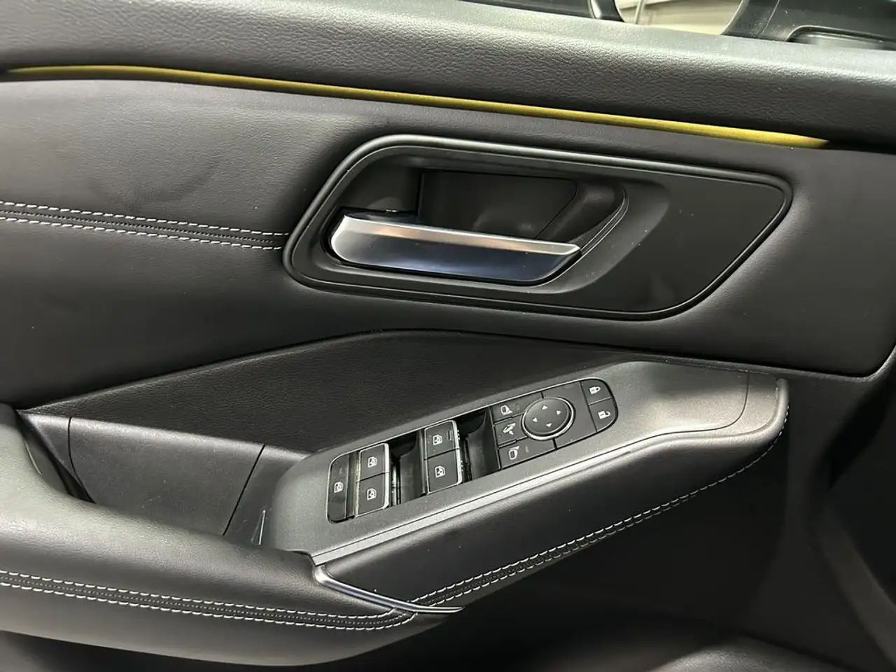 Nissan Qashqai E-POWER N-Connecta 4x2 140kW — معرض صور السيارة 17