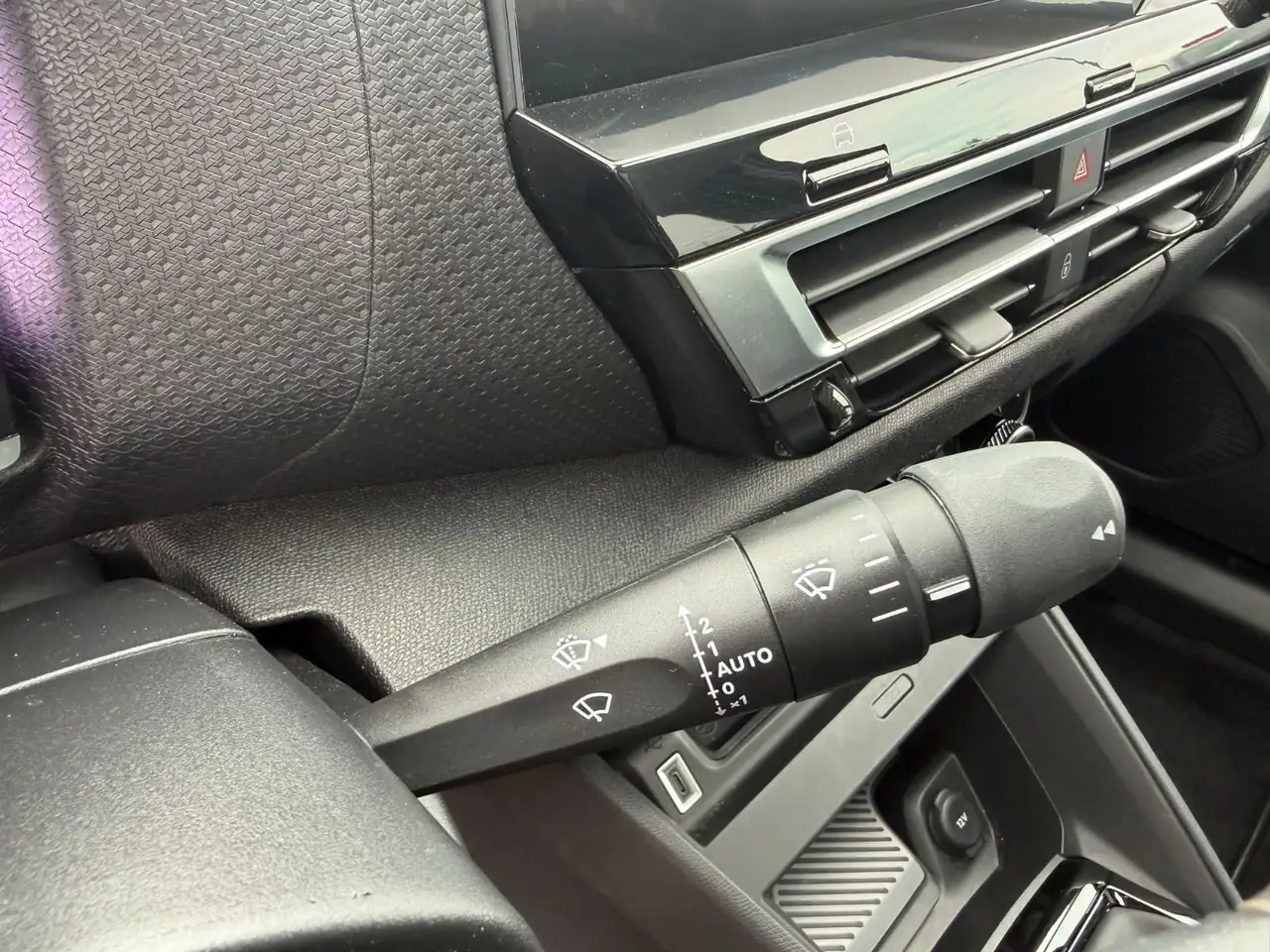 Citroen C4 Lim. Max*ALCANTARA*LED*NAVI*DAB*WINTER-PAKET* — Galerie du véhicule 16