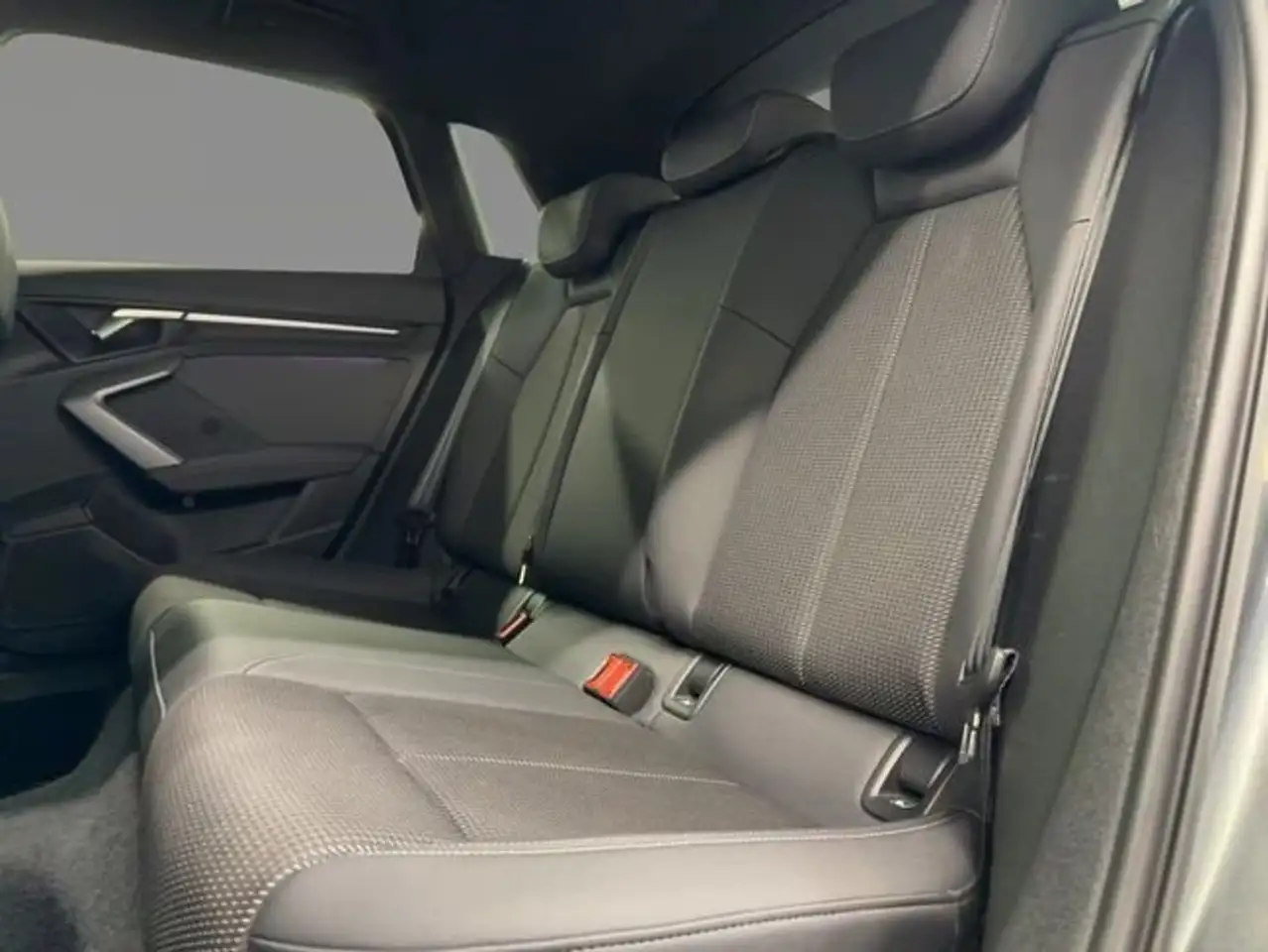 Audi A3 S3 sportback 2.0TFSI — Galería del vehículo 7