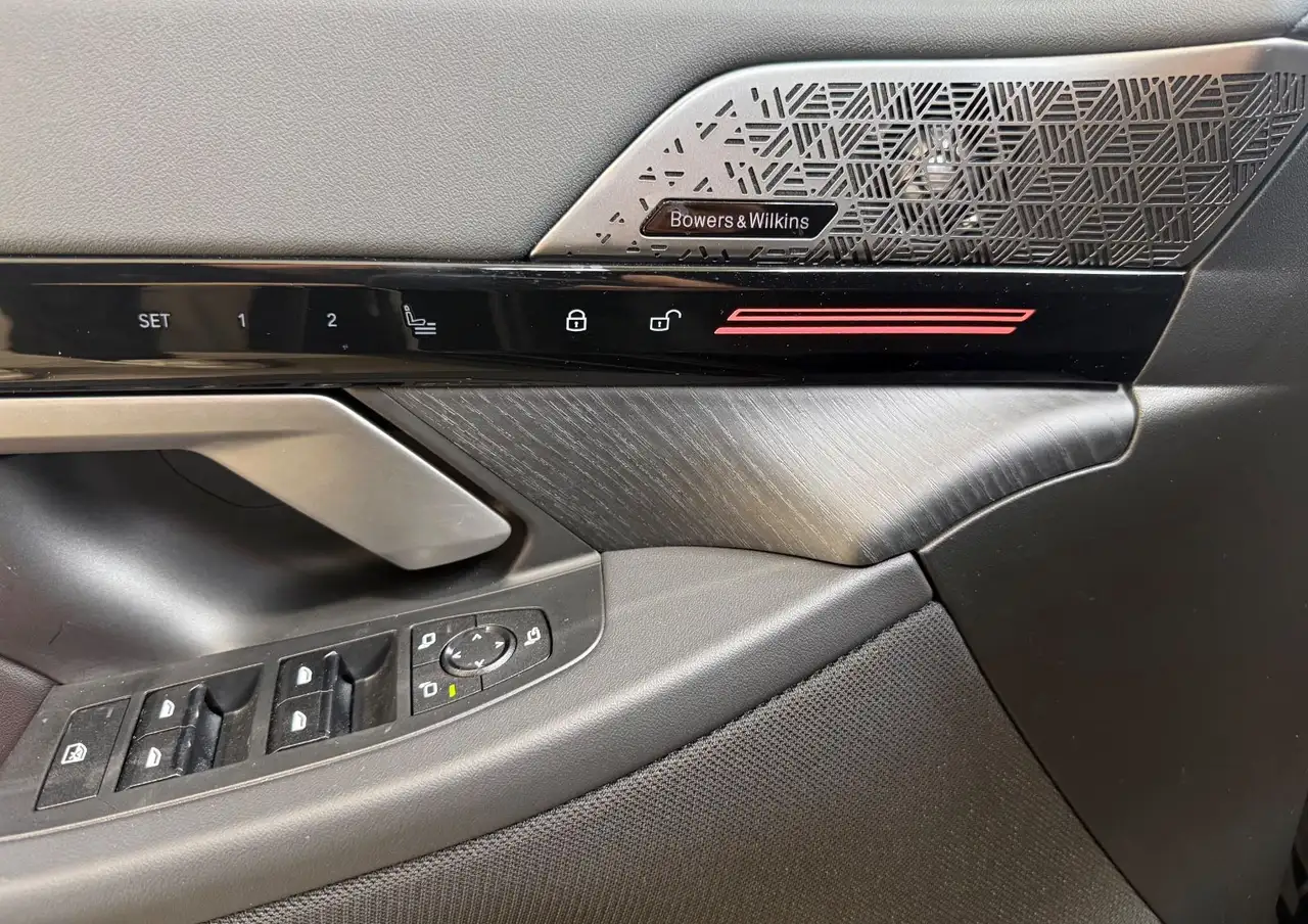 BMW 520 i Limousine, Head-UP, Bowers&Wilkins, 1 Hand — Galería del vehículo 15