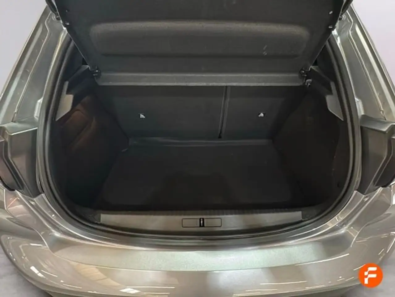 Peugeot 208 1.2 Puretech S&S Active 100 — معرض صور السيارة 29