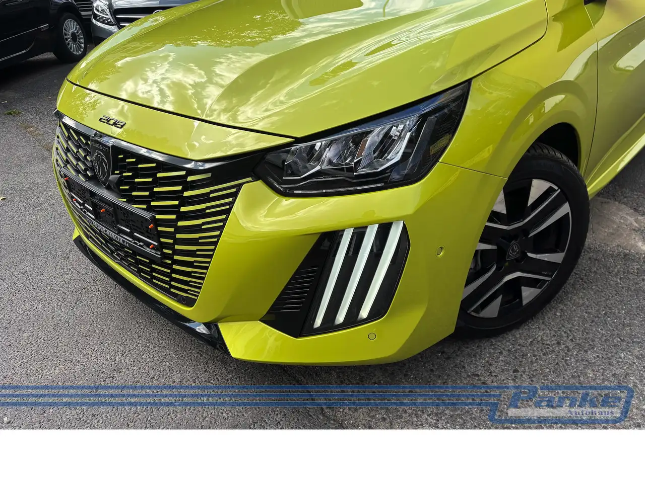 Peugeot 208 Allure 1.2*SHZ*LED*TotW*Carplay*NAV* — معرض صور السيارة 18