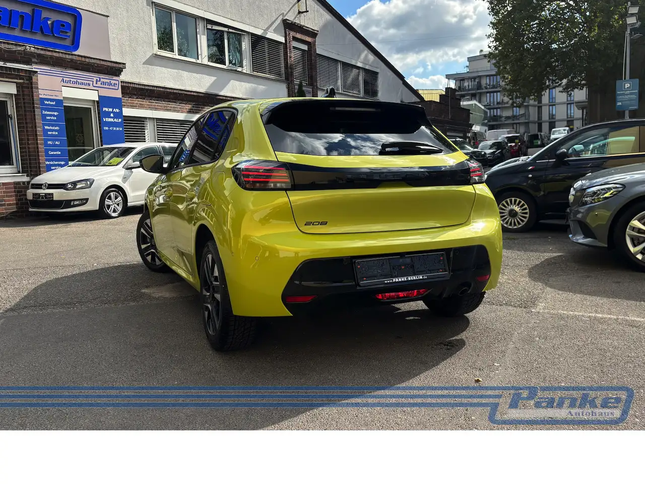Peugeot 208 Allure 1.2*SHZ*LED*TotW*Carplay*NAV* — معرض صور السيارة 5