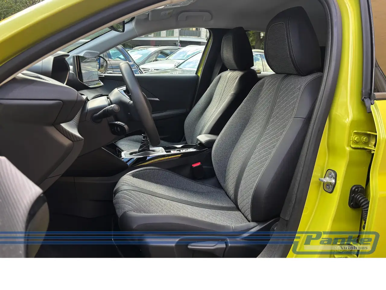Peugeot 208 Allure 1.2*SHZ*LED*TotW*Carplay*NAV* — معرض صور السيارة 14
