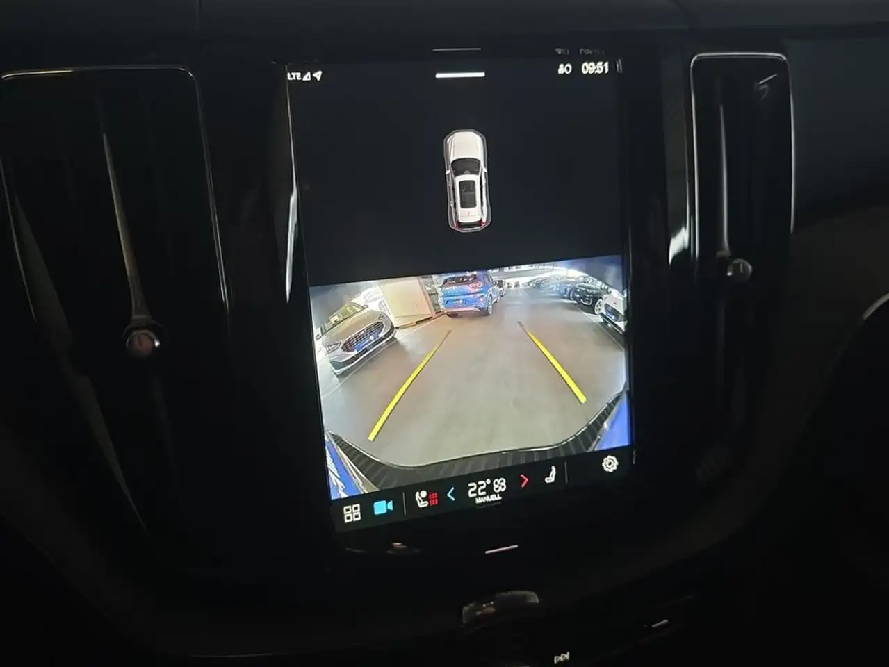 Volvo XC60 XC60 B5 B AWD Core — معرض صور السيارة 16