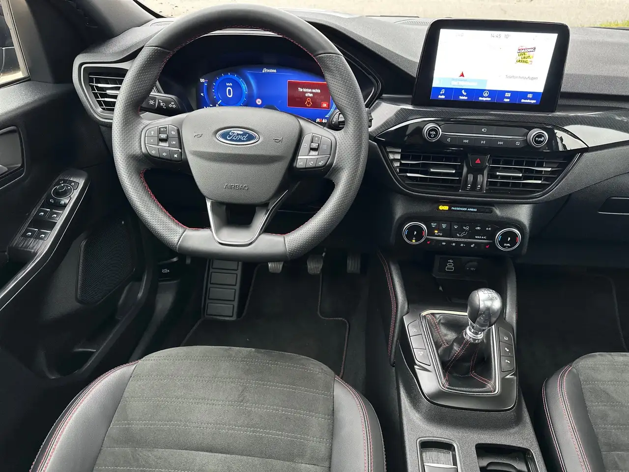 Ford Kuga Kuga 1.5 EcoBoost ST-LINE X, AHK SCHWENKBAR, ACC — معرض صور السيارة 9