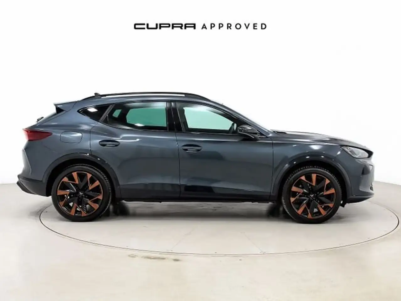 CUPRA Formentor 1.5 e-Hybrid 200 VZ DSG — Vehicle gallery 3