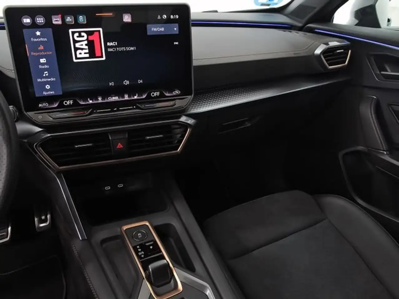 CUPRA Formentor 1.5 e-Hybrid 200 VZ DSG — Vehicle gallery 11