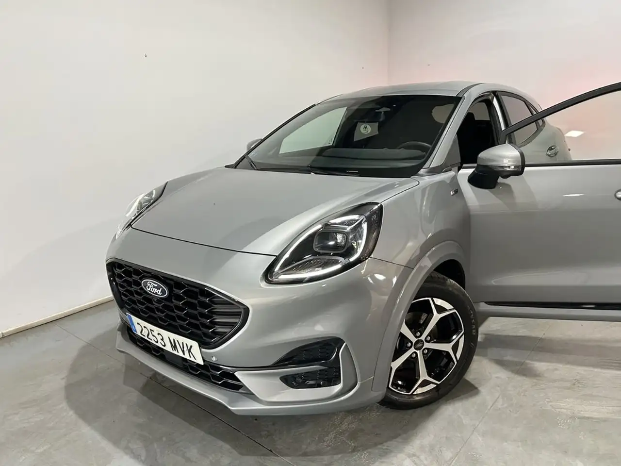 Ford Puma 1.0 EcoBoost 92KW 125 CV ST-Line Mhev AUTO — معرض صور السيارة 4