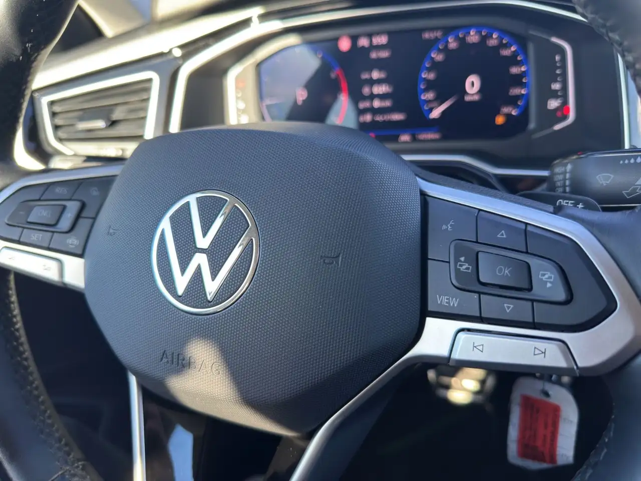 Volkswagen Polo VI 1.0 TSI DSG Move App Connect Virtual PRO — Vehicle gallery 23