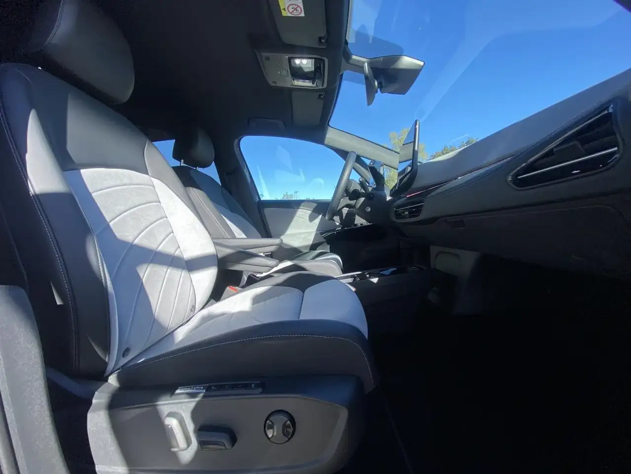 Volkswagen ID.3 PRO MOVE FACELIFT APP-CONNECT+KAMERA+NAVI+C — معرض صور السيارة 20
