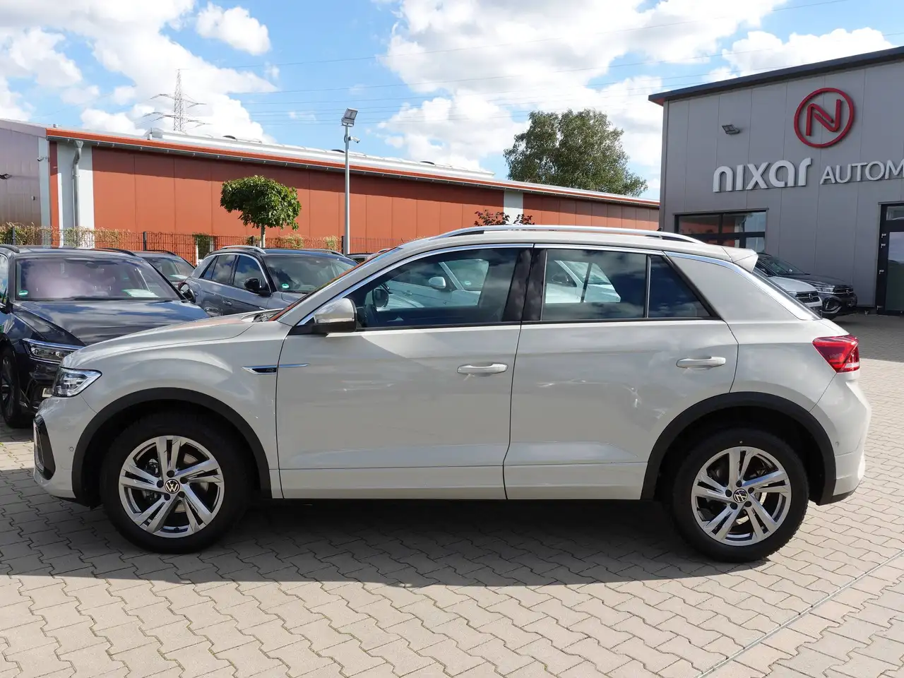 Volkswagen T-Roc 1,5 TSI DSG/ACC/IQ-Light Matrix/R-Line — Galerie du véhicule 8