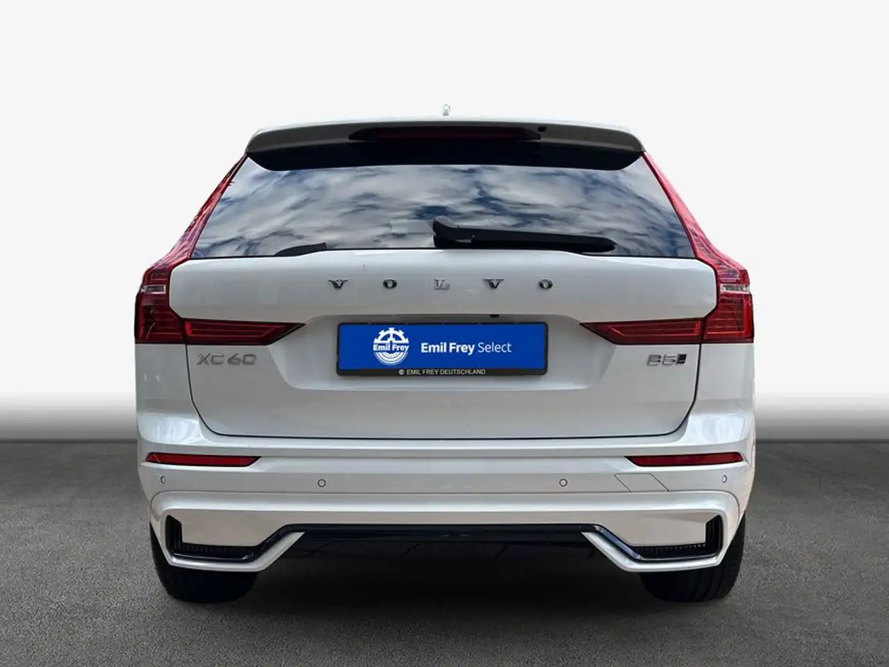Volvo XC60 XC60 B5 B AWD Plus Dark — معرض صور السيارة 5