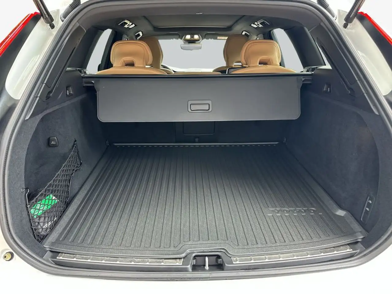 Volvo XC60 XC60 B5 B AWD Plus Dark — معرض صور السيارة 8