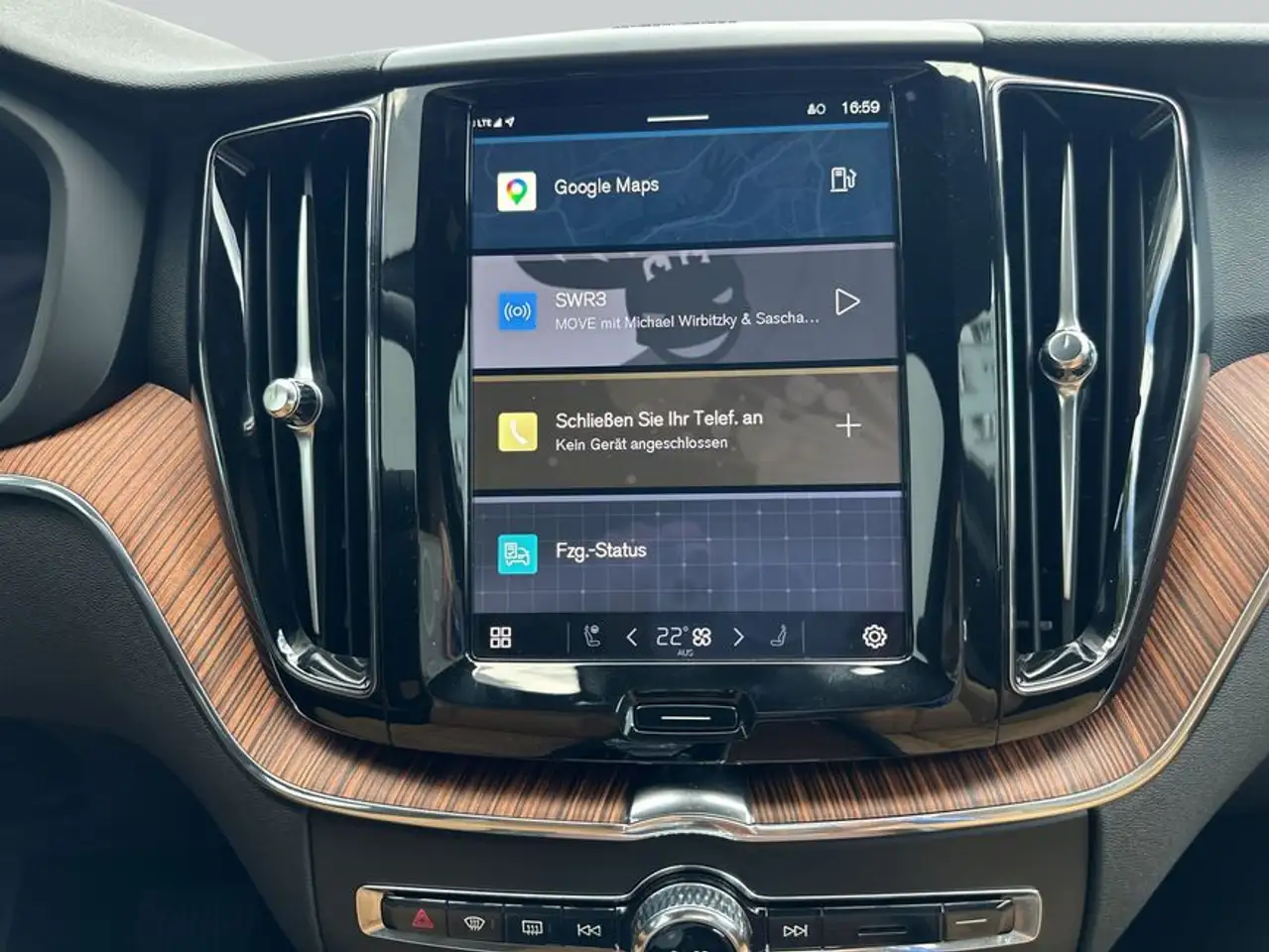 Volvo XC60 XC60 B5 B AWD Plus Dark — معرض صور السيارة 18