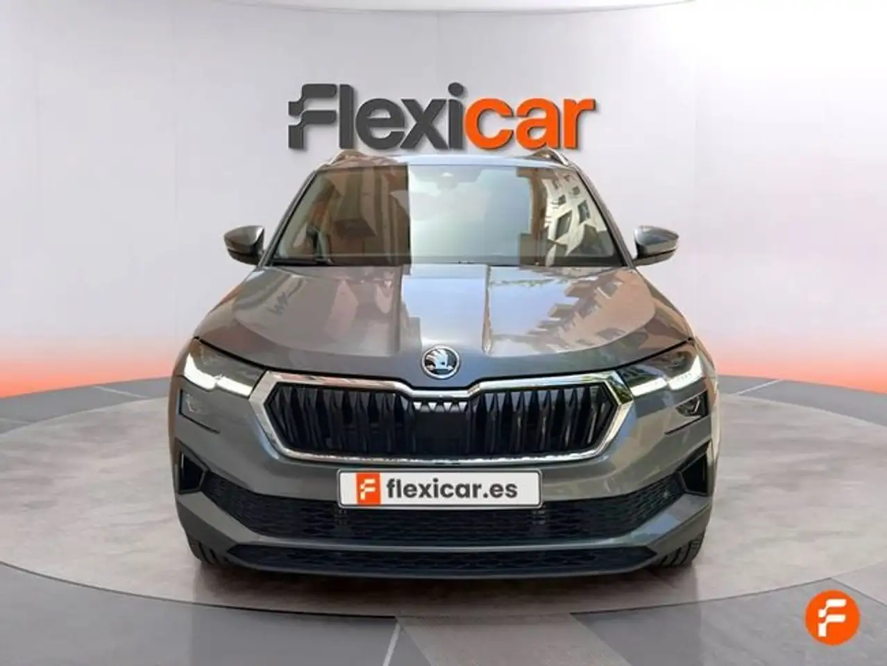 Skoda Karoq 1.5 TSI Selection ACT DSG 110KW — معرض صور السيارة 2