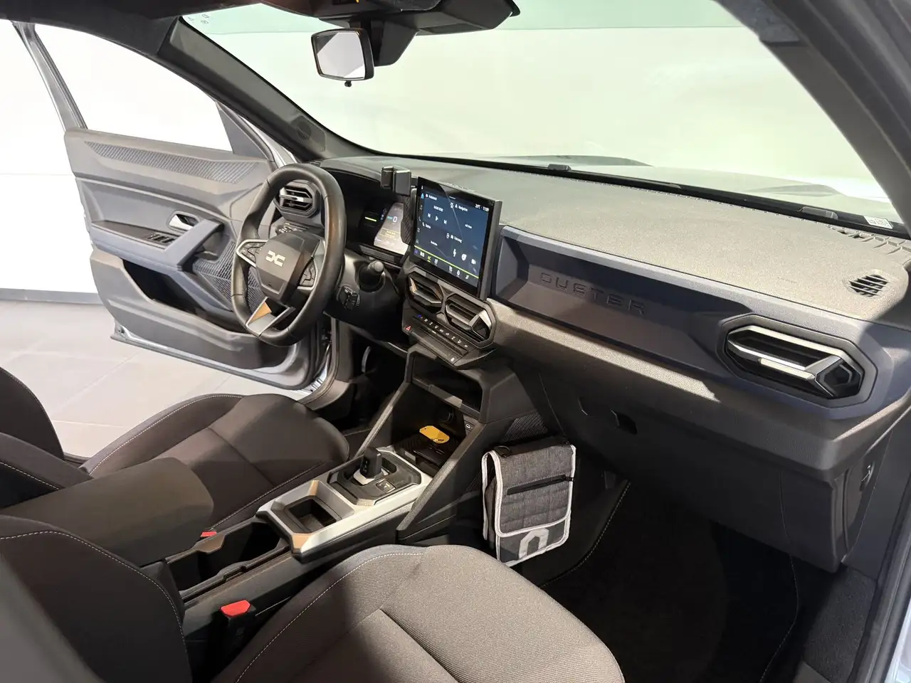 Dacia Duster Hybrid 140 Journey *1.Hand-Kamera-18"LM* — Galería del vehículo 9