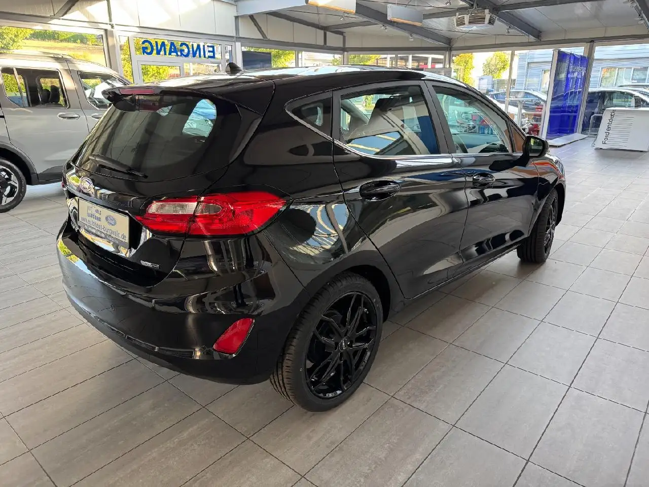 Ford Fiesta Titanium — معرض صور السيارة 3