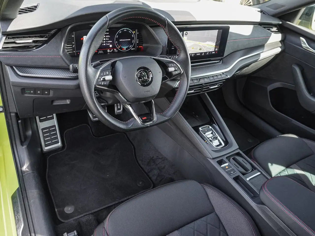 Skoda Octavia Combi RS 2.0 TSI DSG MATRIX AHK NAVI ACC — Galerie du véhicule 9