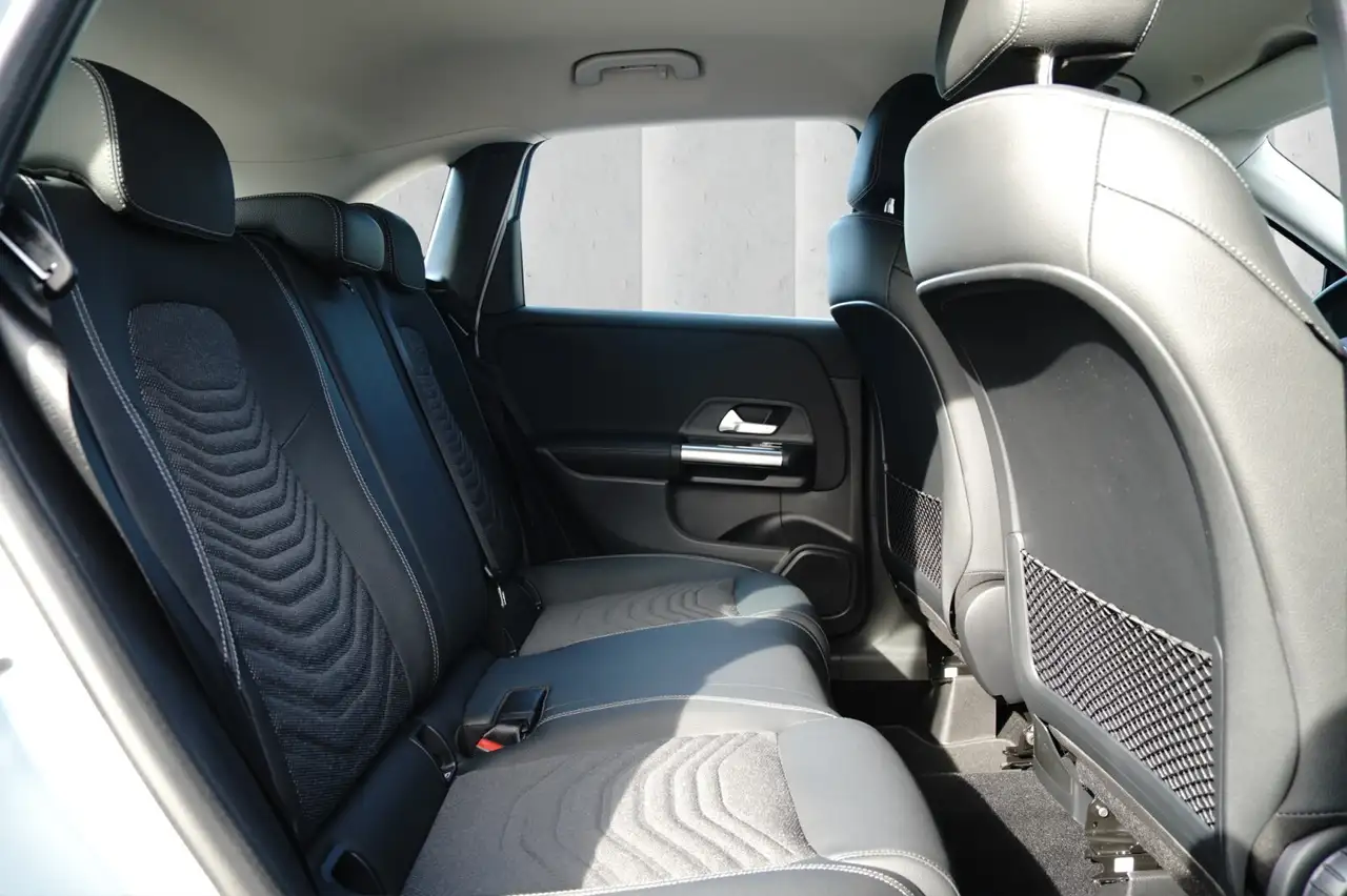 Mercedes-Benz B 180 B 180 Progressive Line Advanced Winter LED Kamera — Vehicle gallery 9