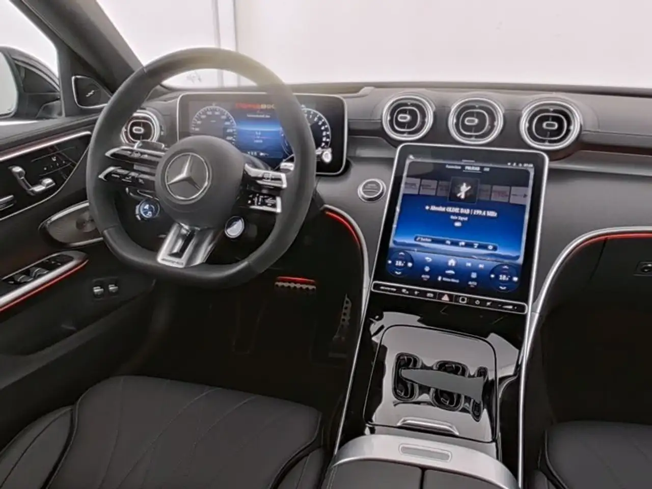 Mercedes-Benz C 63 AMG C 63 T S E 4M AMG Performance MBUX/Pano/Ambi/360 — Galería del vehículo 6