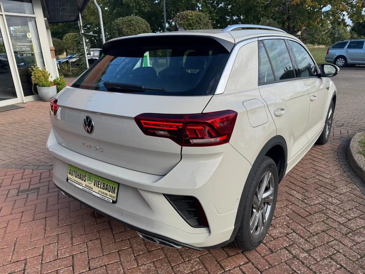 Volkswagen T-Roc R-Line-LED-Carplay-ACC -81kw — Galería del vehículo 5