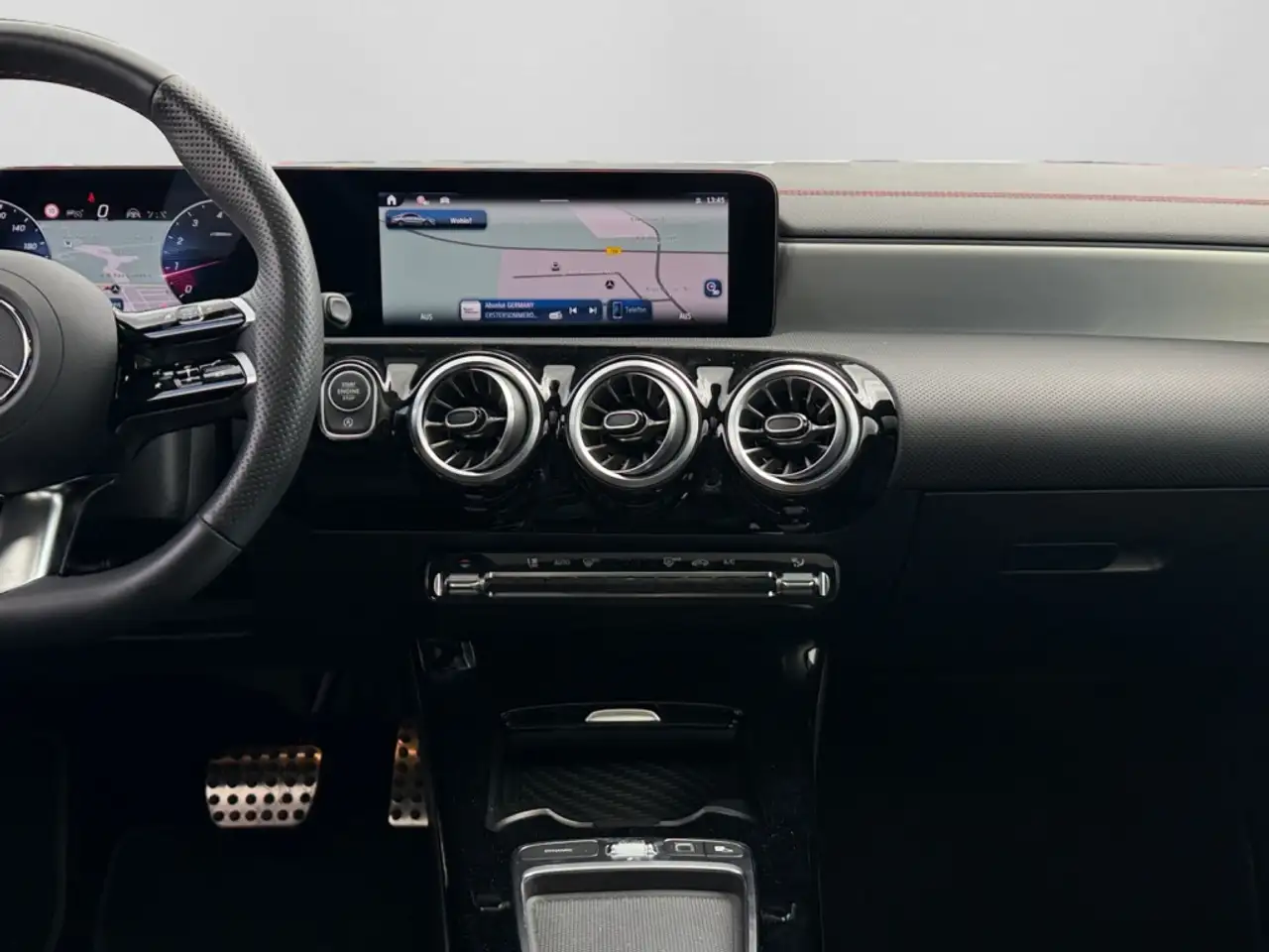 Mercedes-Benz CLA 250 4M Coupé AMG|AHK|MBEAM|NIGHT|360°|DISTR — Galería del vehículo 11