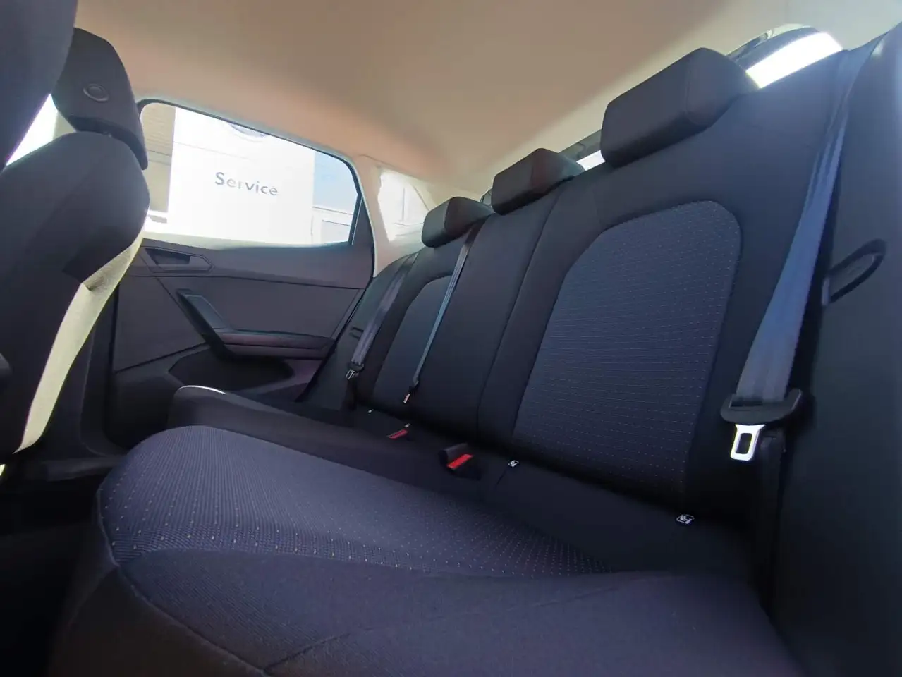 SEAT Ibiza 1.0 TSI DSG Style FULL-LINK+VIRTUAL-COCKPI — Vehicle gallery 11