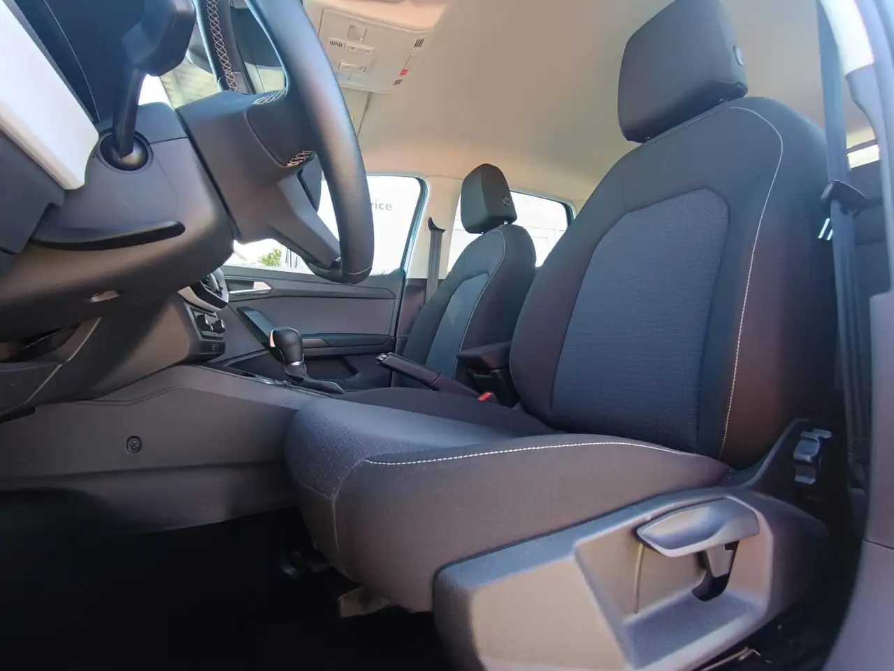 SEAT Ibiza 1.0 TSI DSG Style FULL-LINK+VIRTUAL-COCKPI — Vehicle gallery 9
