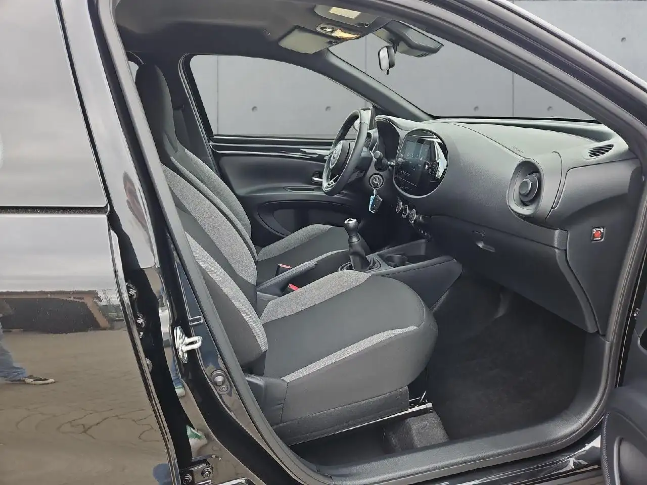 Toyota Aygo X Business Edition — Galerie du véhicule 10