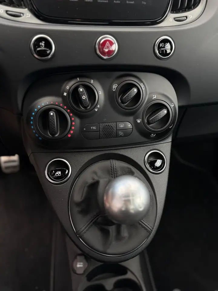 Abarth 500 695 1.4 T-Jet *BEATS AUDIO*ALCANTARA*PDC* — Galería del vehículo 16