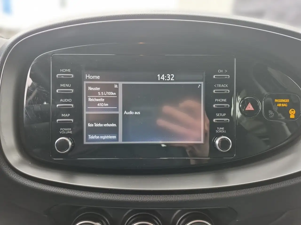 Toyota Aygo X PLAY DESIGN VVT-i ACC+KAMERA+NAVI-APP+15 ALU! — Galería del vehículo 10