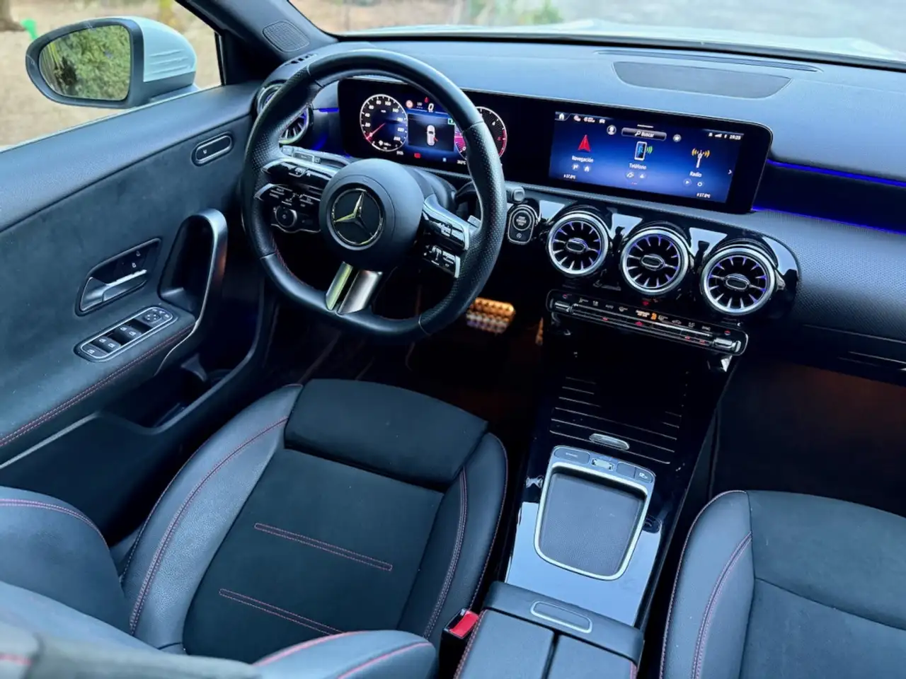 Mercedes-Benz A 200 200d Sedán Progressive Line Advanced 8G-DCT — معرض صور السيارة 21