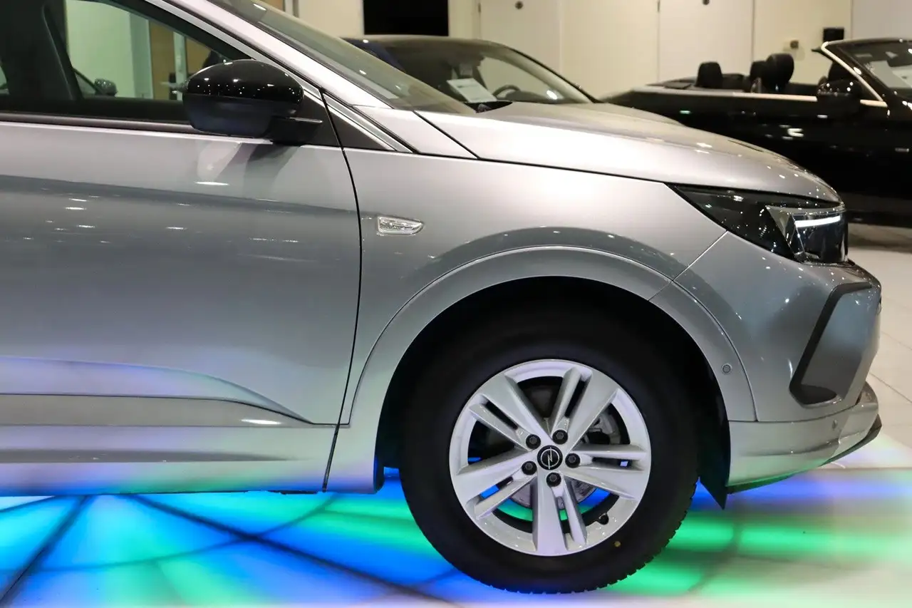 Opel Grandland X Enjoy*LEDER*ALU*LED*NAVI*SHZ*MFL* — Galerie du véhicule 12