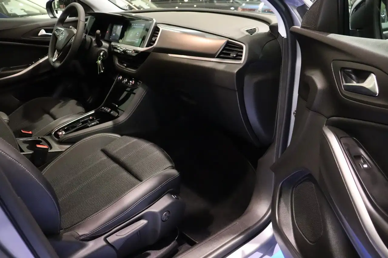 Opel Grandland X Enjoy*LEDER*ALU*LED*NAVI*SHZ*MFL* — Galerie du véhicule 21