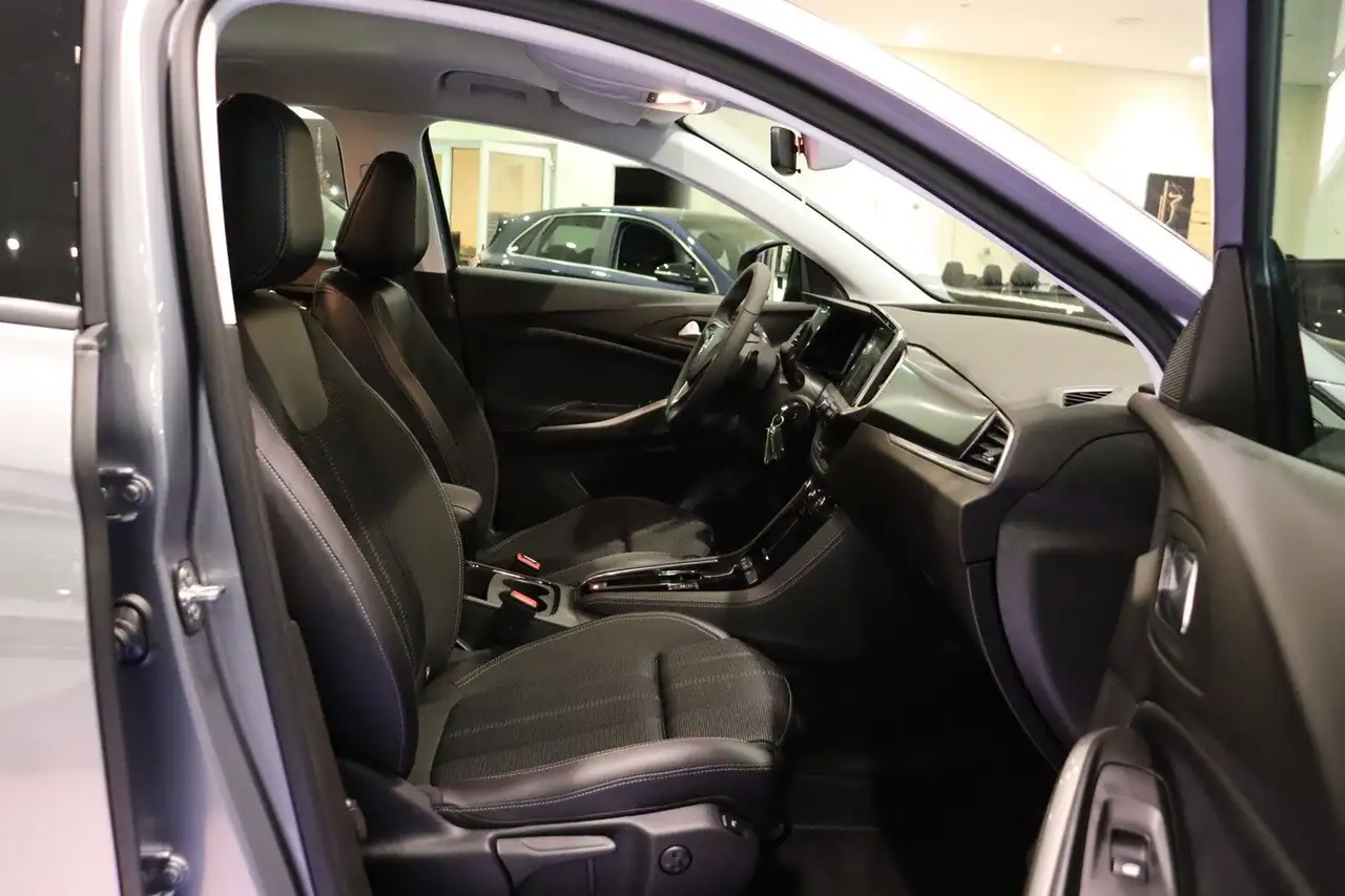 Opel Grandland X Enjoy*LEDER*ALU*LED*NAVI*SHZ*MFL* — Galerie du véhicule 20