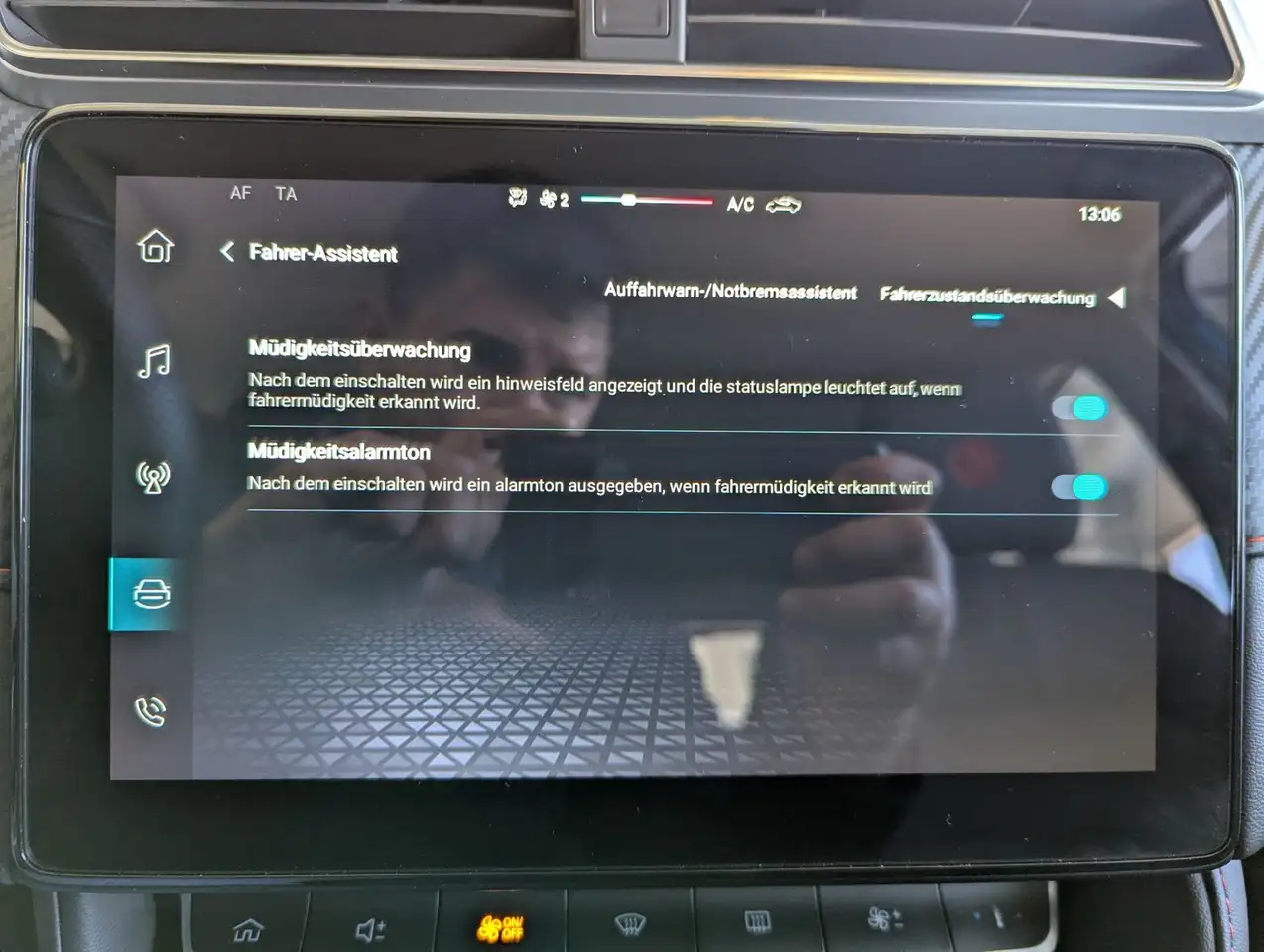 MG ZS 1.5 VTI-tech Luxury Leder Navi 360° LED — Galerie du véhicule 33