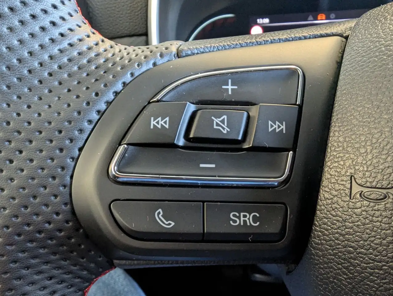 MG ZS 1.5 VTI-tech Luxury Leder Navi 360° LED — Galerie du véhicule 22