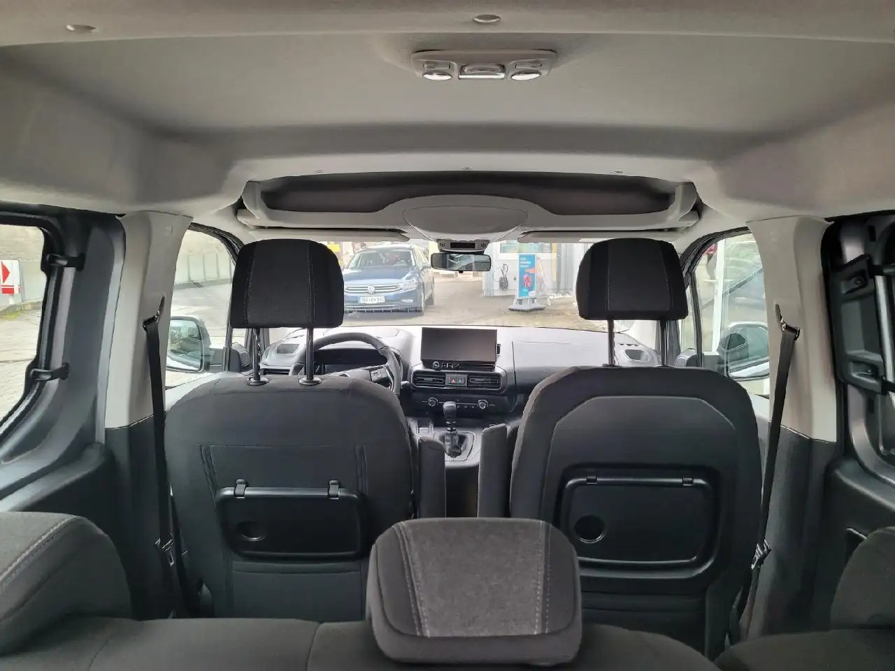 Opel Combo Life Basis — Vehicle gallery 8