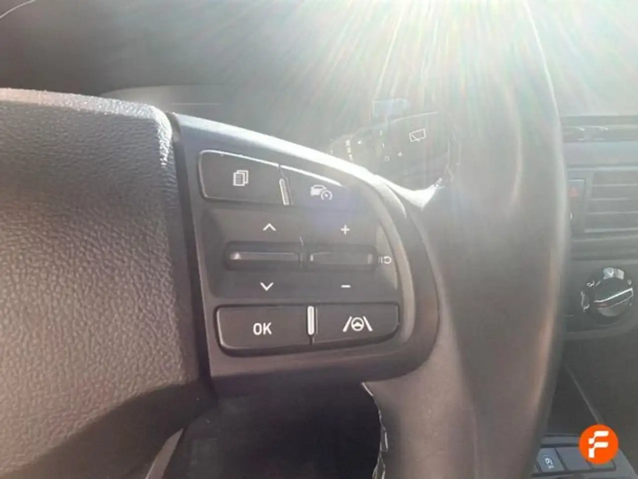 Hyundai i10 1.0 Essence — Galería del vehículo 12
