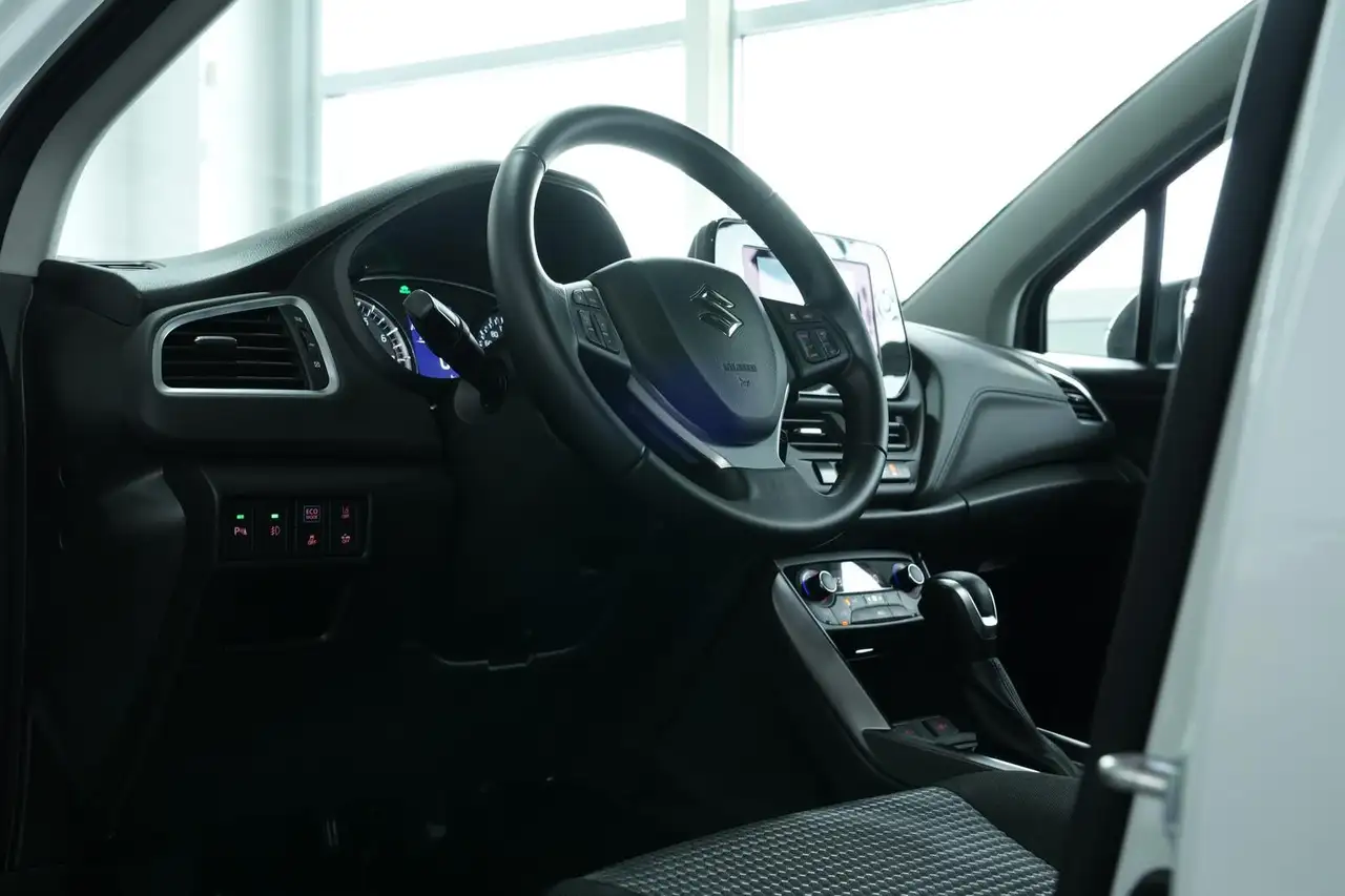 Suzuki SX4 S-Cross Comfort Hybrid *AUTOMATIK*KEYLEES* — Vehicle gallery 16