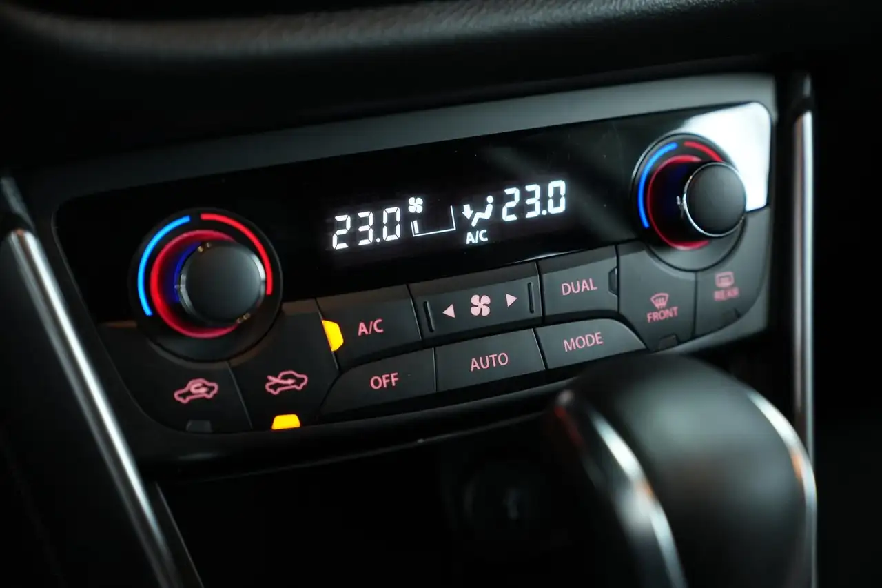 Suzuki SX4 S-Cross Comfort Hybrid *AUTOMATIK*KEYLEES* — Vehicle gallery 25