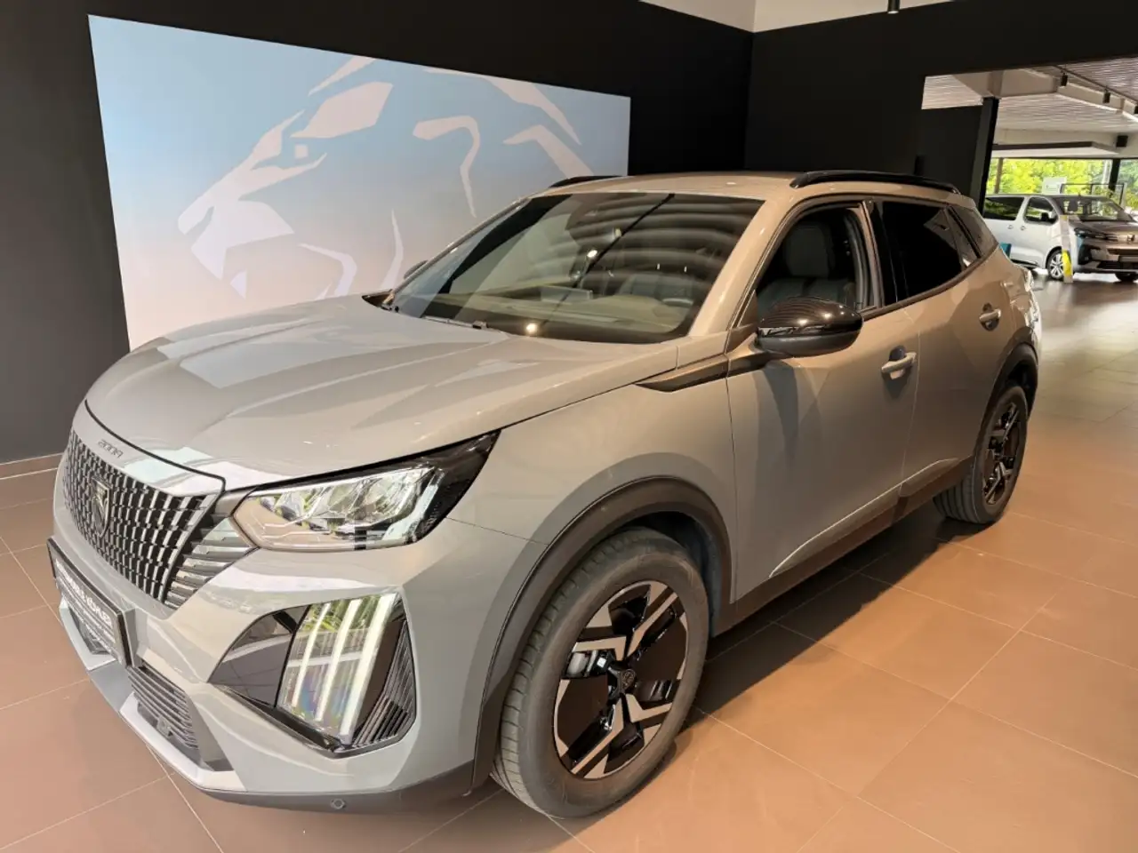 Peugeot 2008 Allure LED PDC DAB APP KLIMA — Galerie du véhicule 2