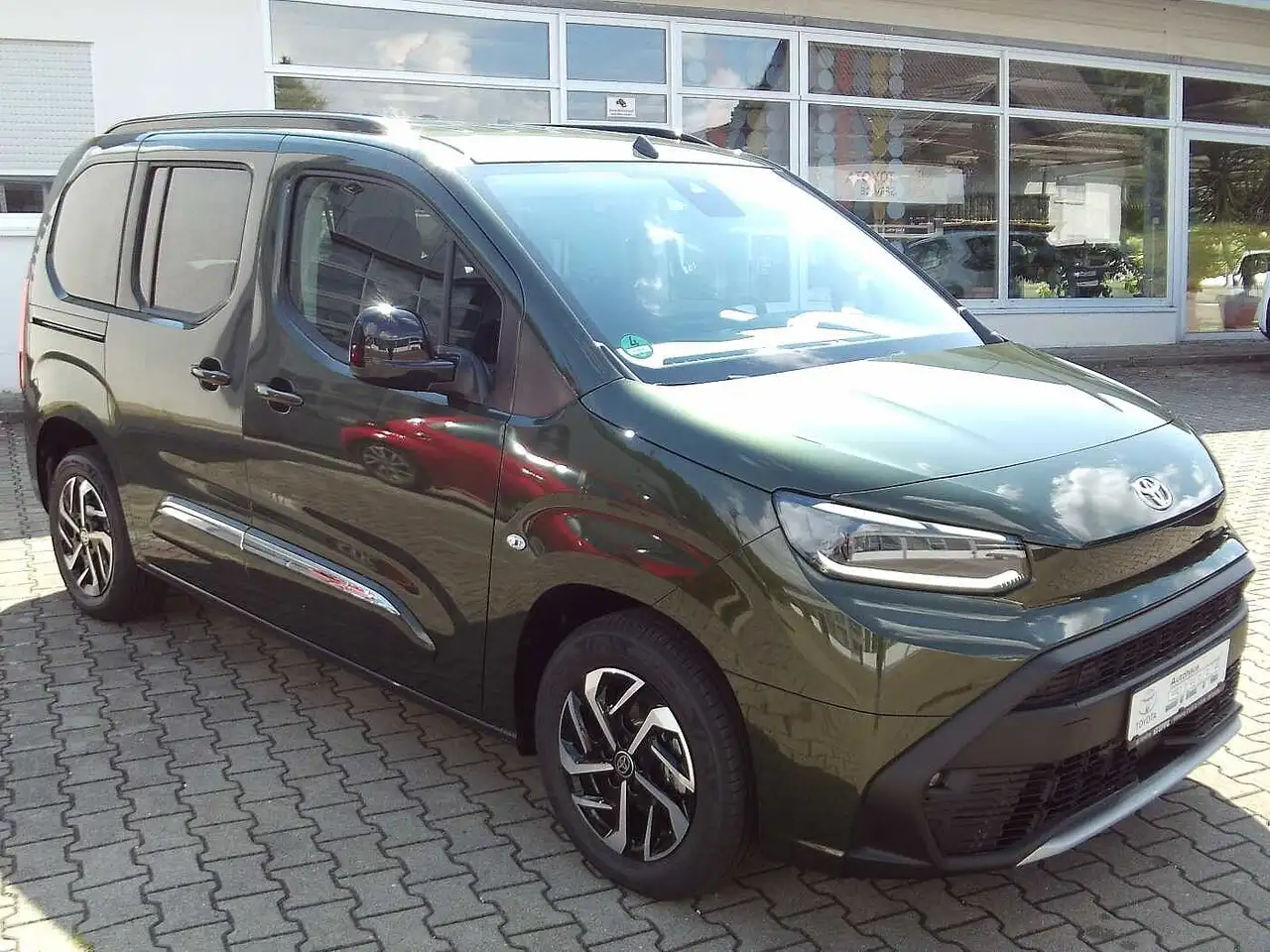 Toyota Proace City Verso 5-Türer/Comfort-Paket 1.2 Turbo L1 Team Deut — Galerie du véhicule 7